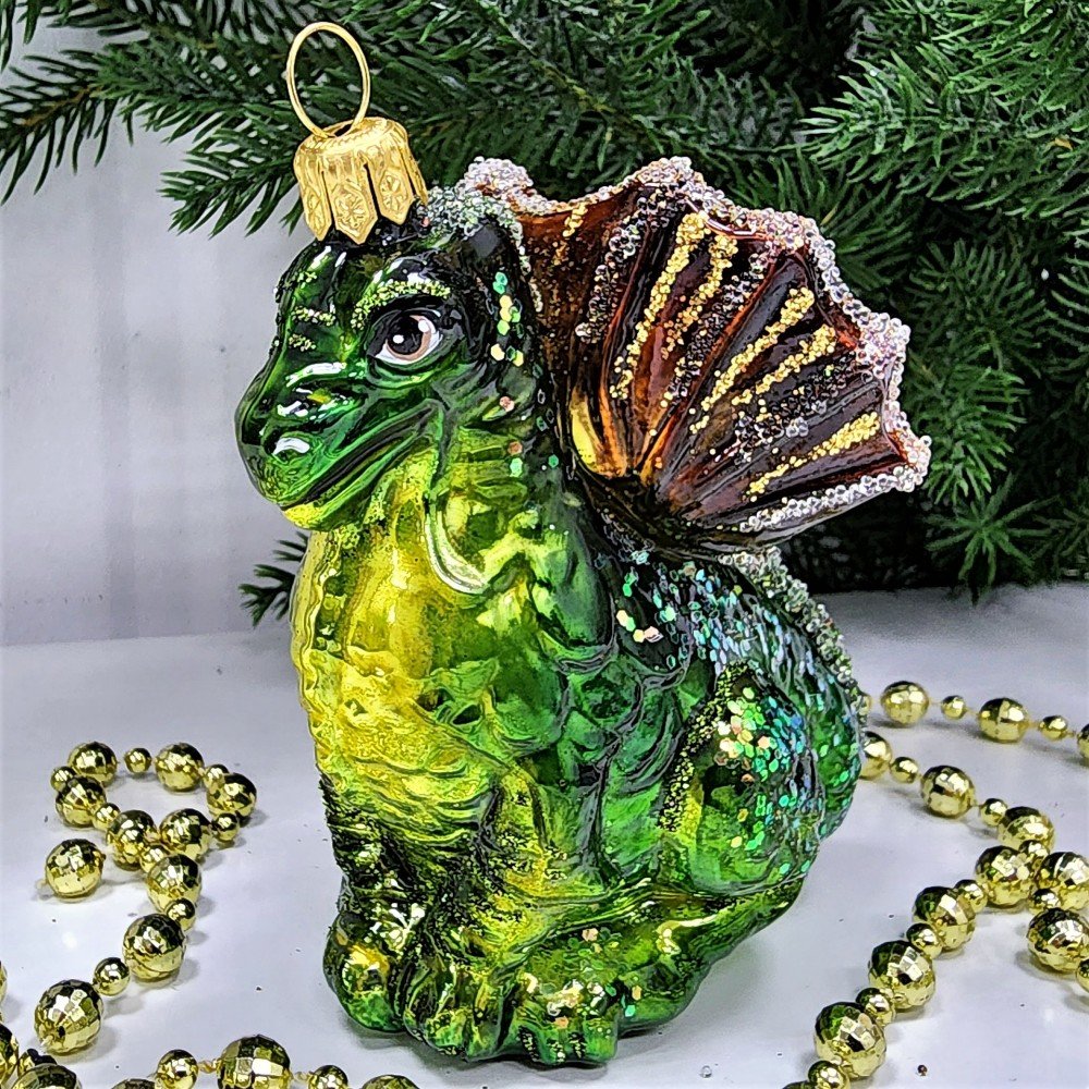 Елочные игрушки на Новый год Елочные игрушки на Новый год
